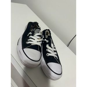Converse Womens *Size 6*